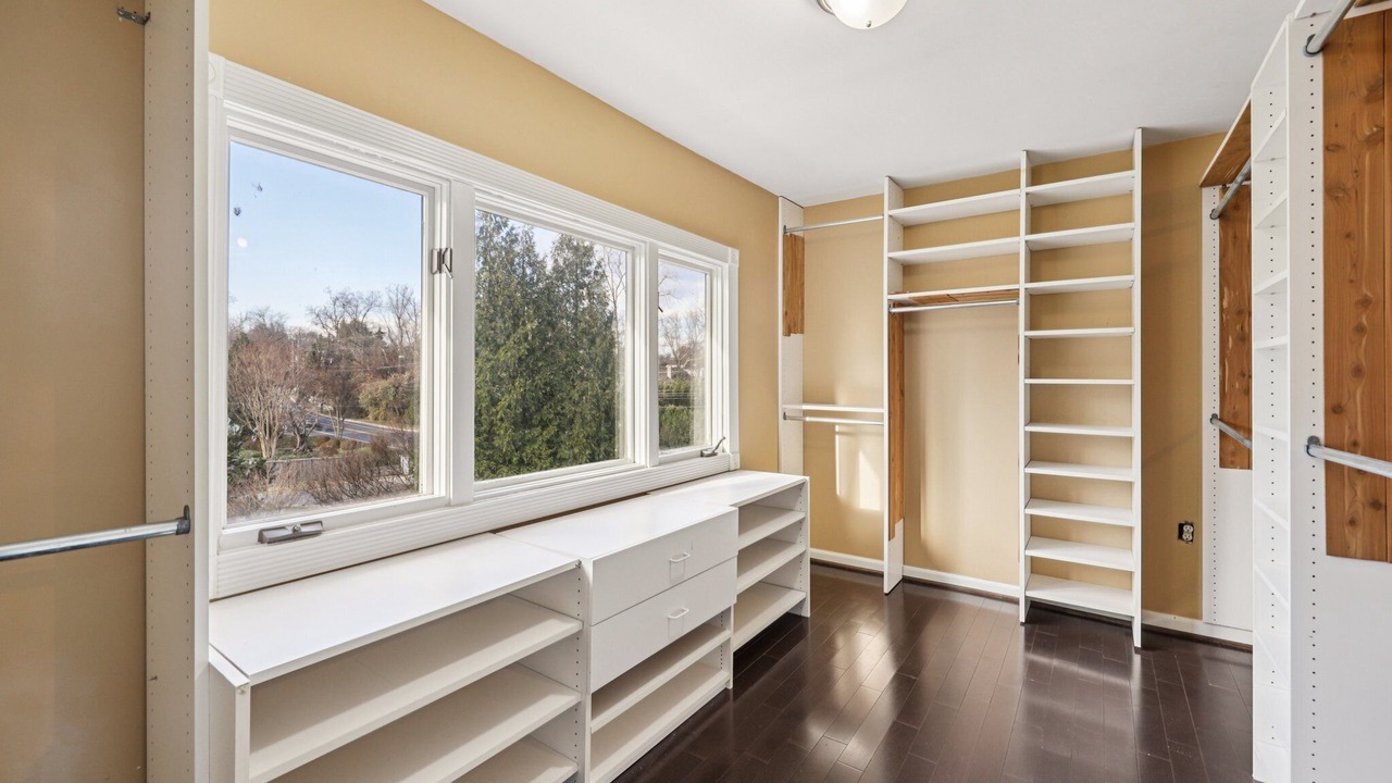 Photo of Others in Bethesda