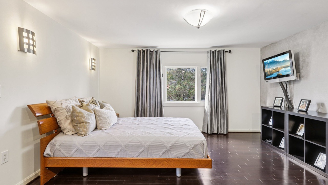 Photo of Bedroom in Bethesda