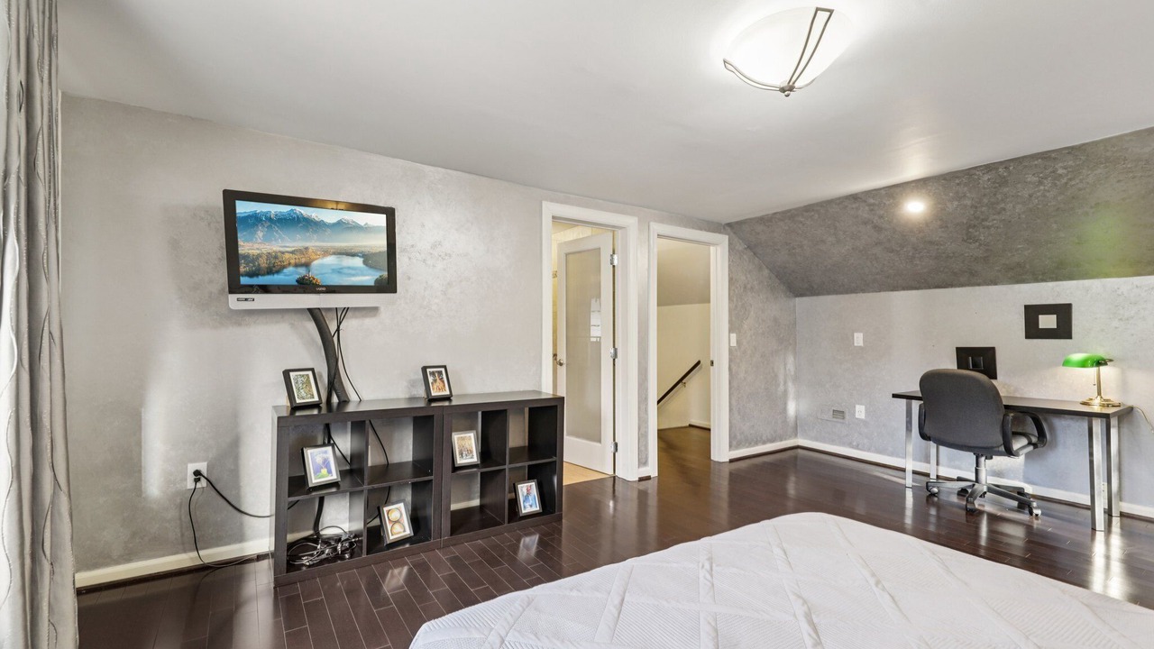 Photo of Bedroom in Bethesda