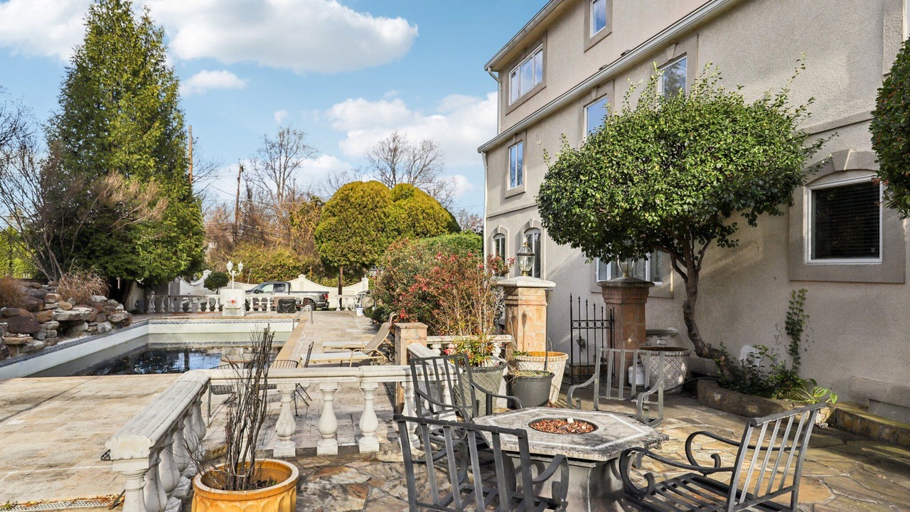 Photo of Outdoor in Bethesda