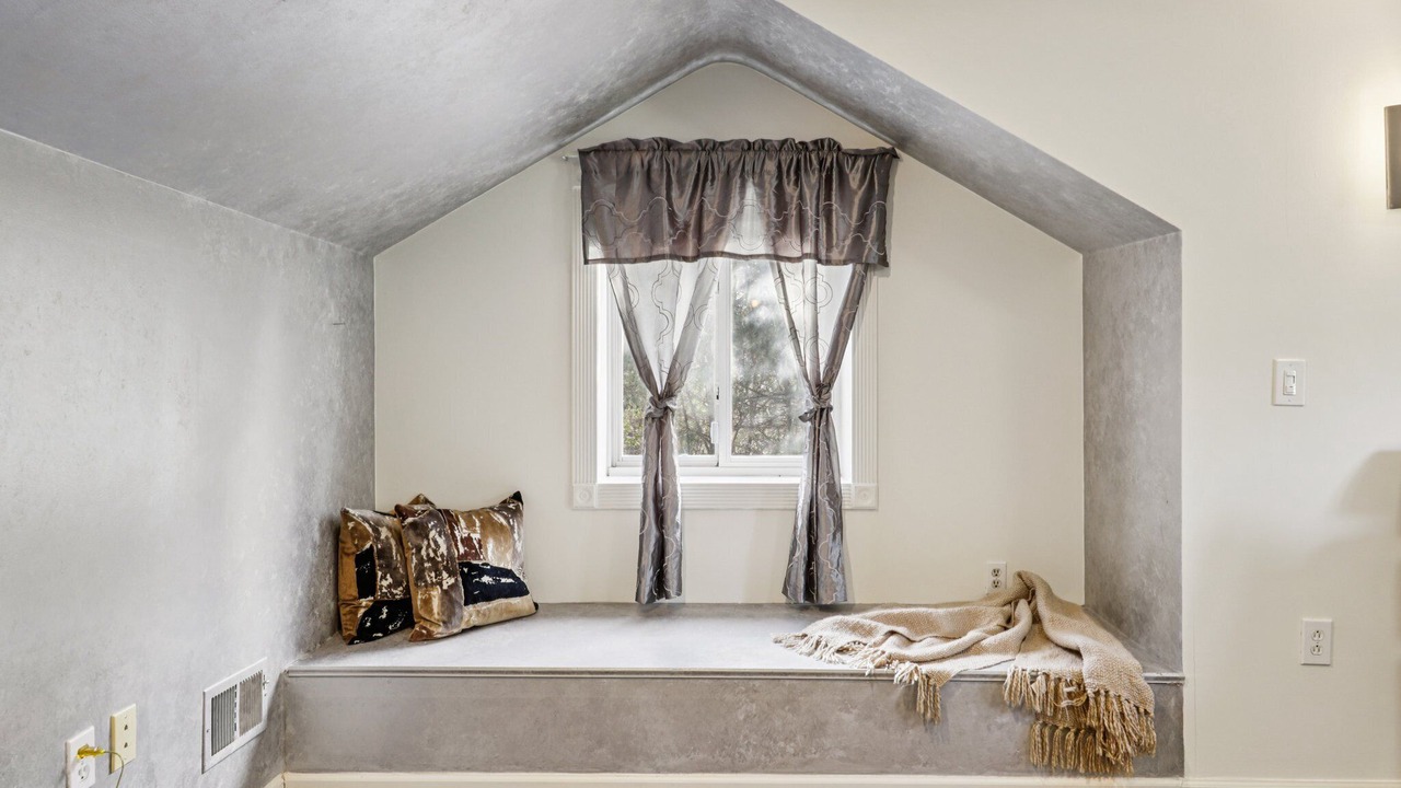 Photo of Others in Bethesda