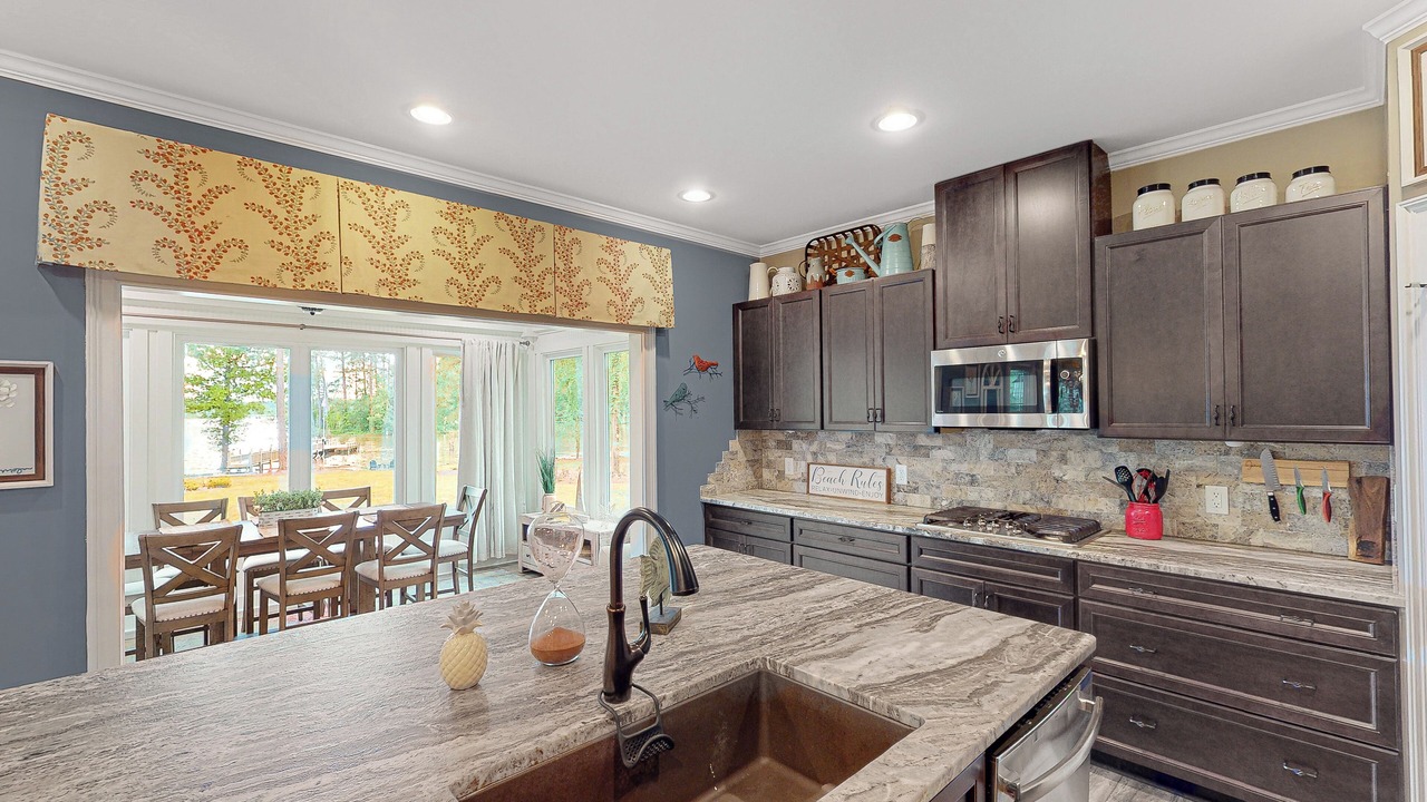 Photo of Kitchen in Saluda