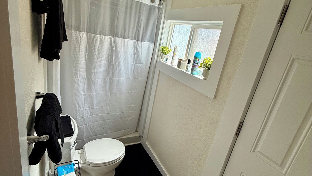 Photo of Bathroom in Klamath Falls