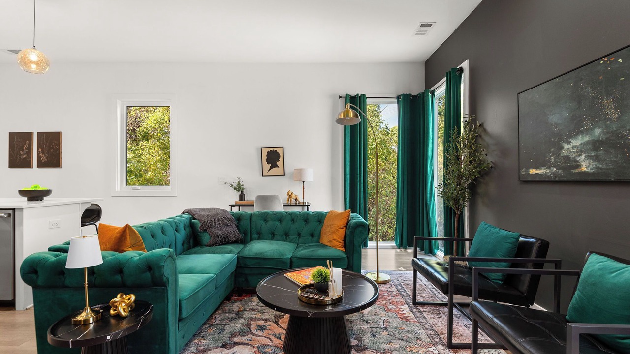 Photo of Livingroom in Berry Hill