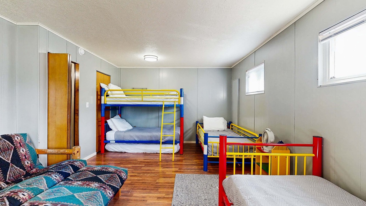 Photo of Bedroom in Rockaway Beach