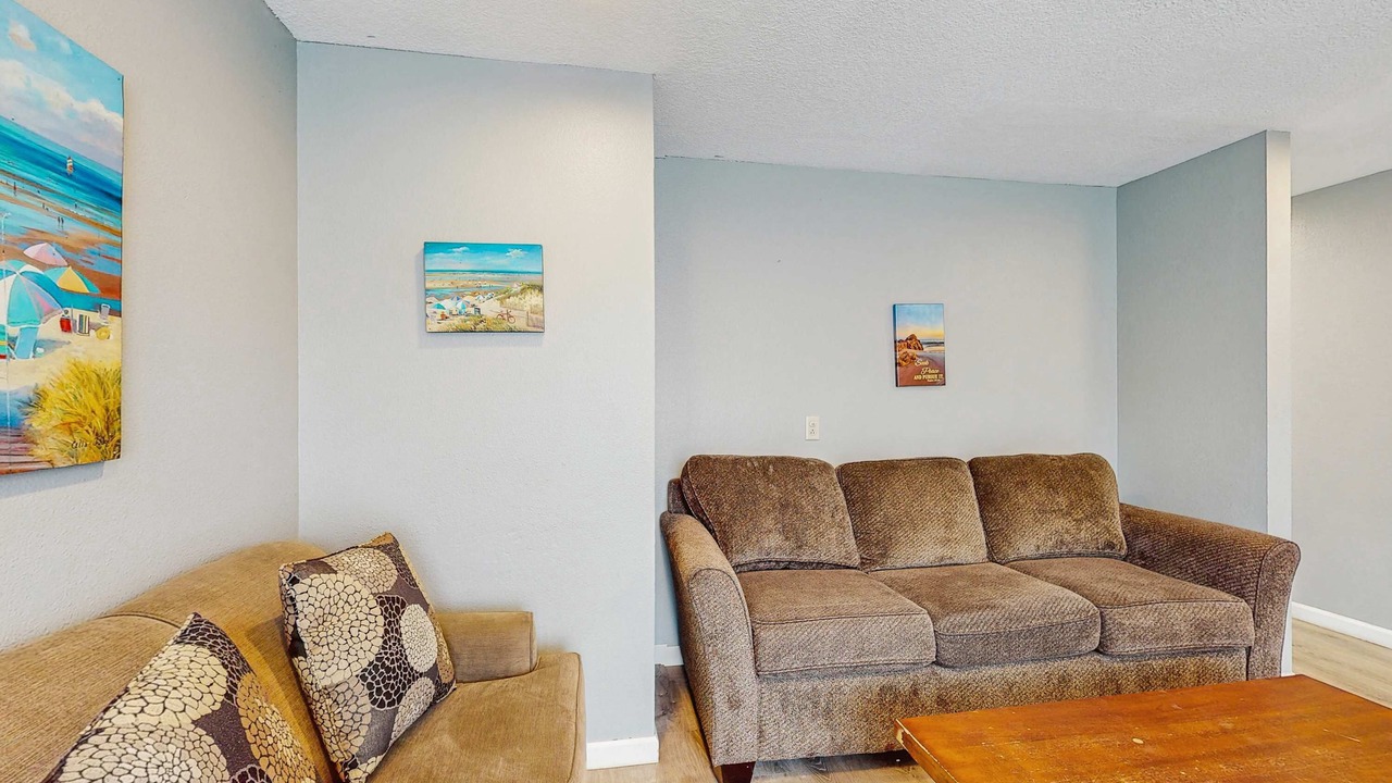 Photo of Livingroom in Rockaway Beach