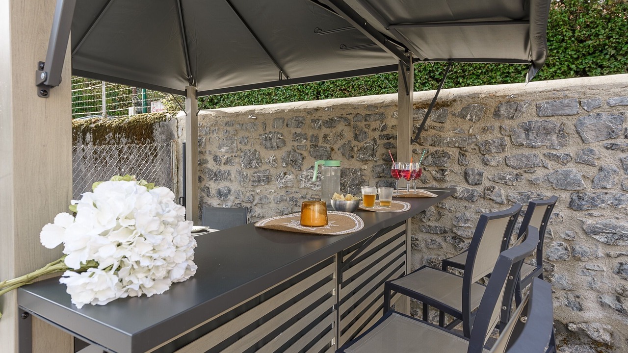 Photo of Outdoor in Chaparon