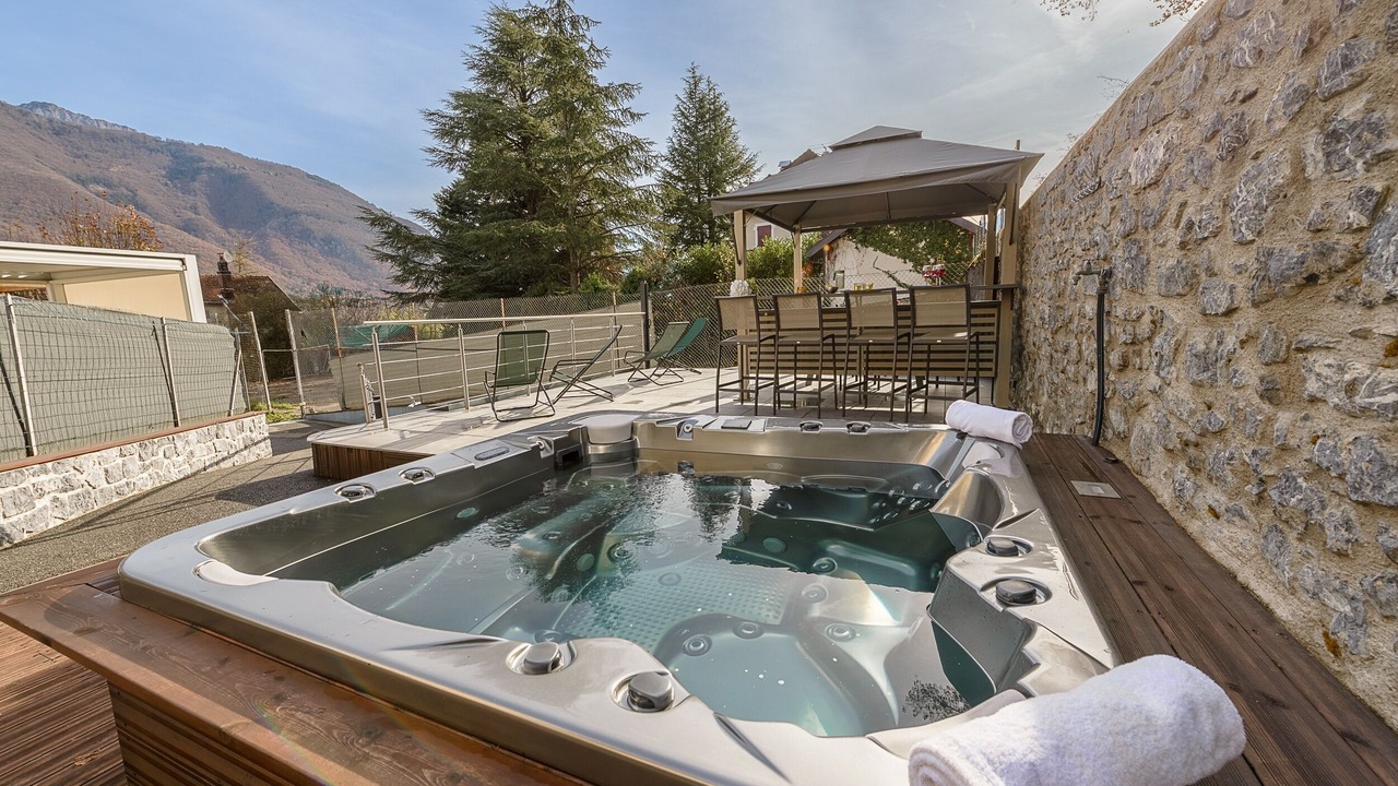 Photo of Outdoor in Chaparon