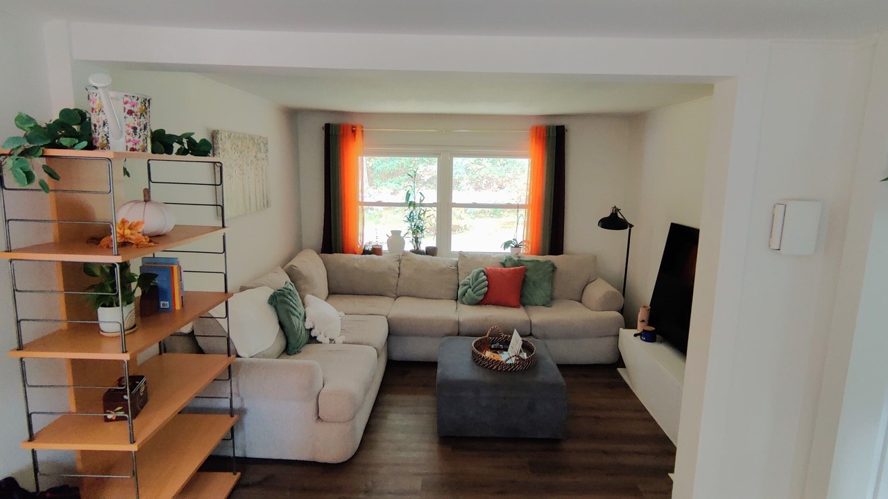 Photo of Livingroom in Ashland