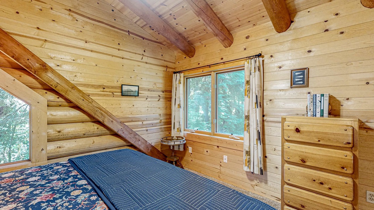 Photo of Bedroom in Tillamook