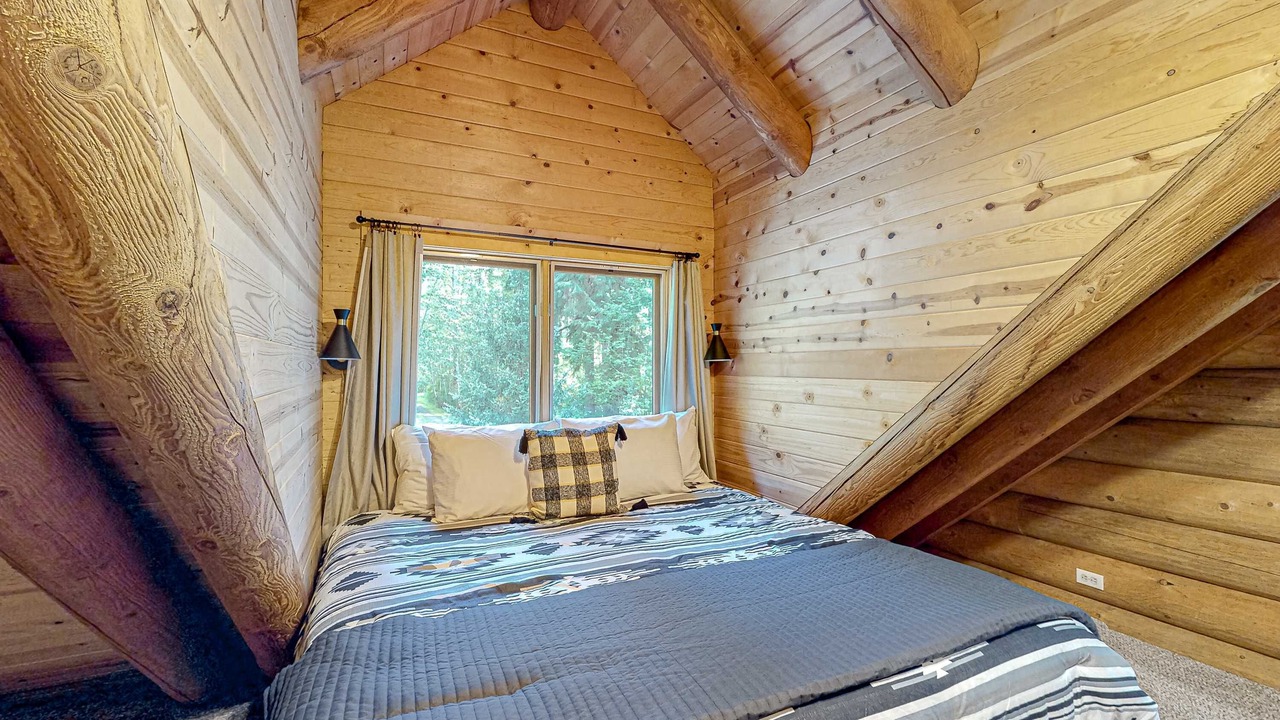 Photo of Bedroom in Tillamook