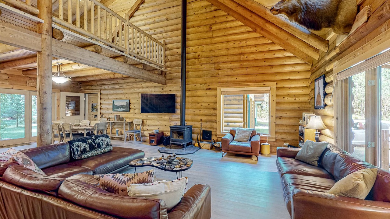 Photo of Livingroom in Tillamook