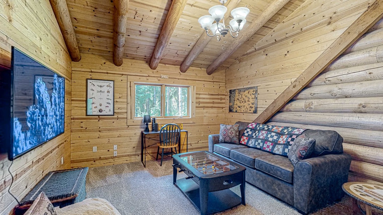 Photo of Livingroom in Tillamook