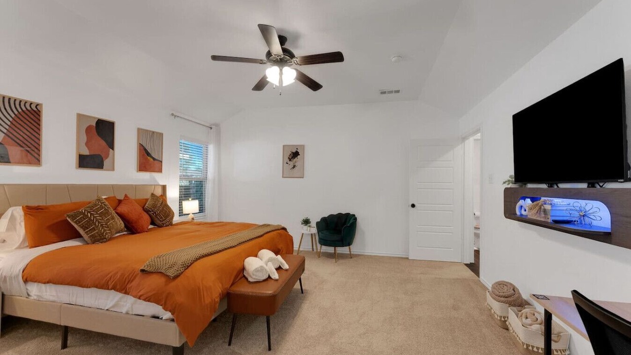 Photo of Bedroom in Grand Prairie