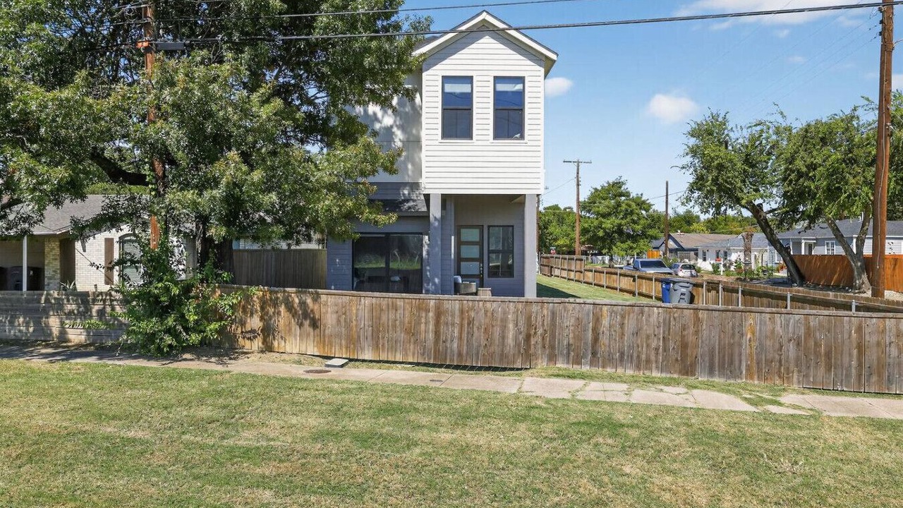 Photo of Outdoor in West Dallas