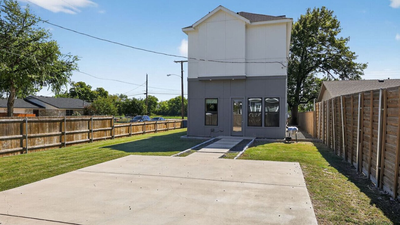 Photo of Outdoor in West Dallas