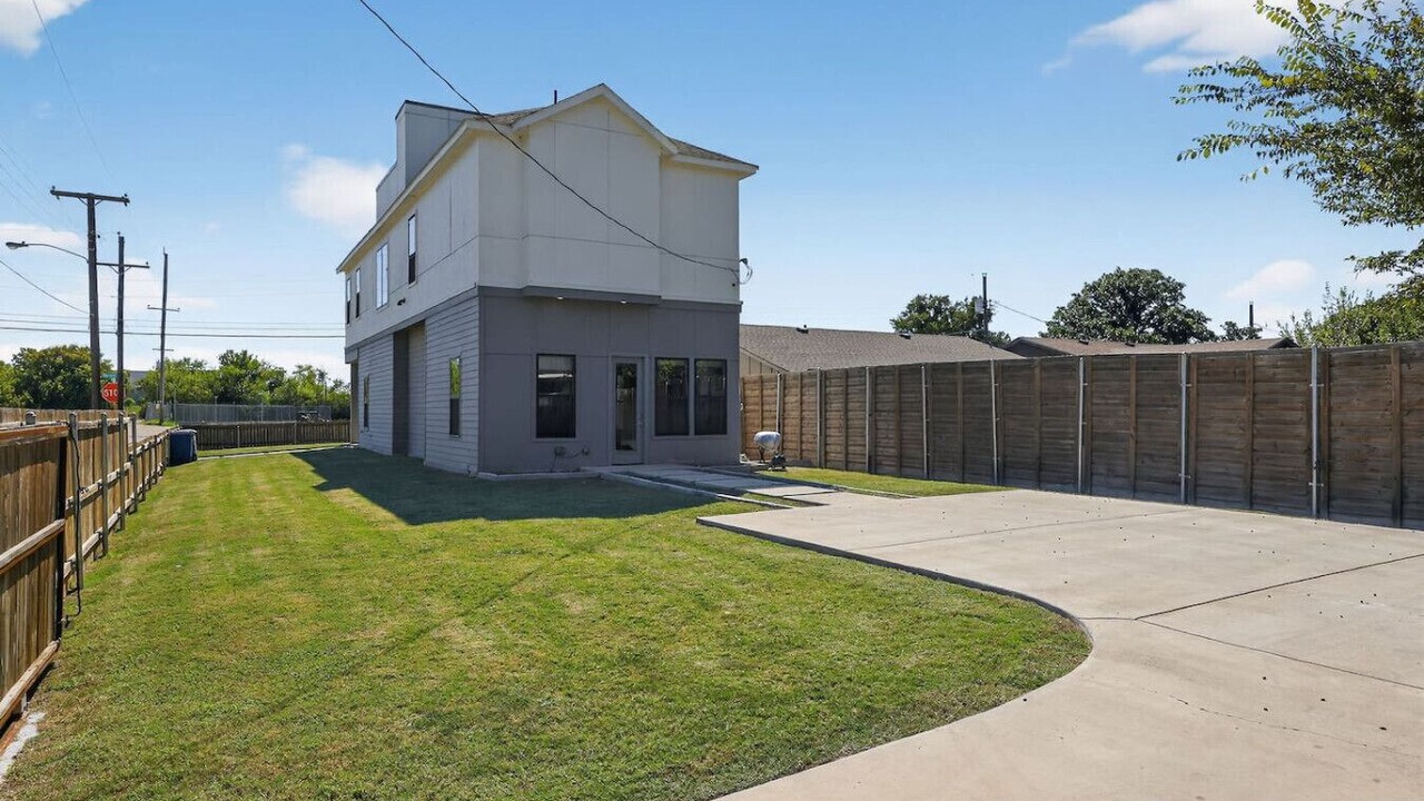 Photo of Outdoor in West Dallas
