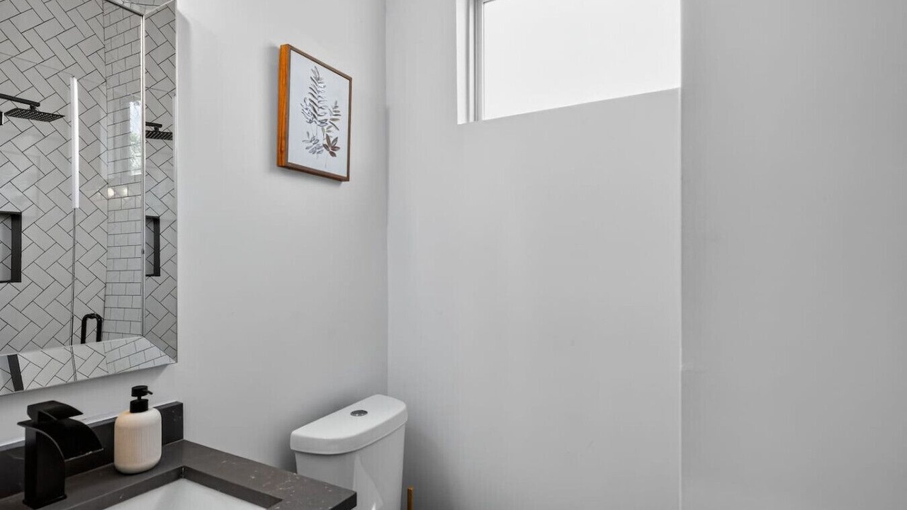 Photo of Bathroom in West Dallas