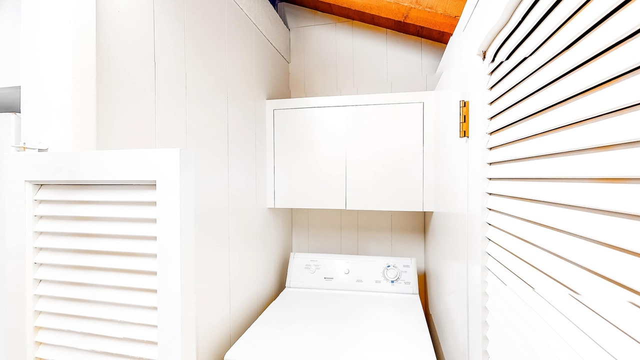 Photo of Others in Otis