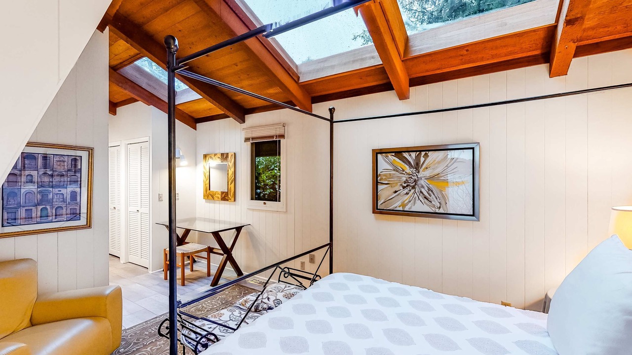 Photo of Bedroom in Otis