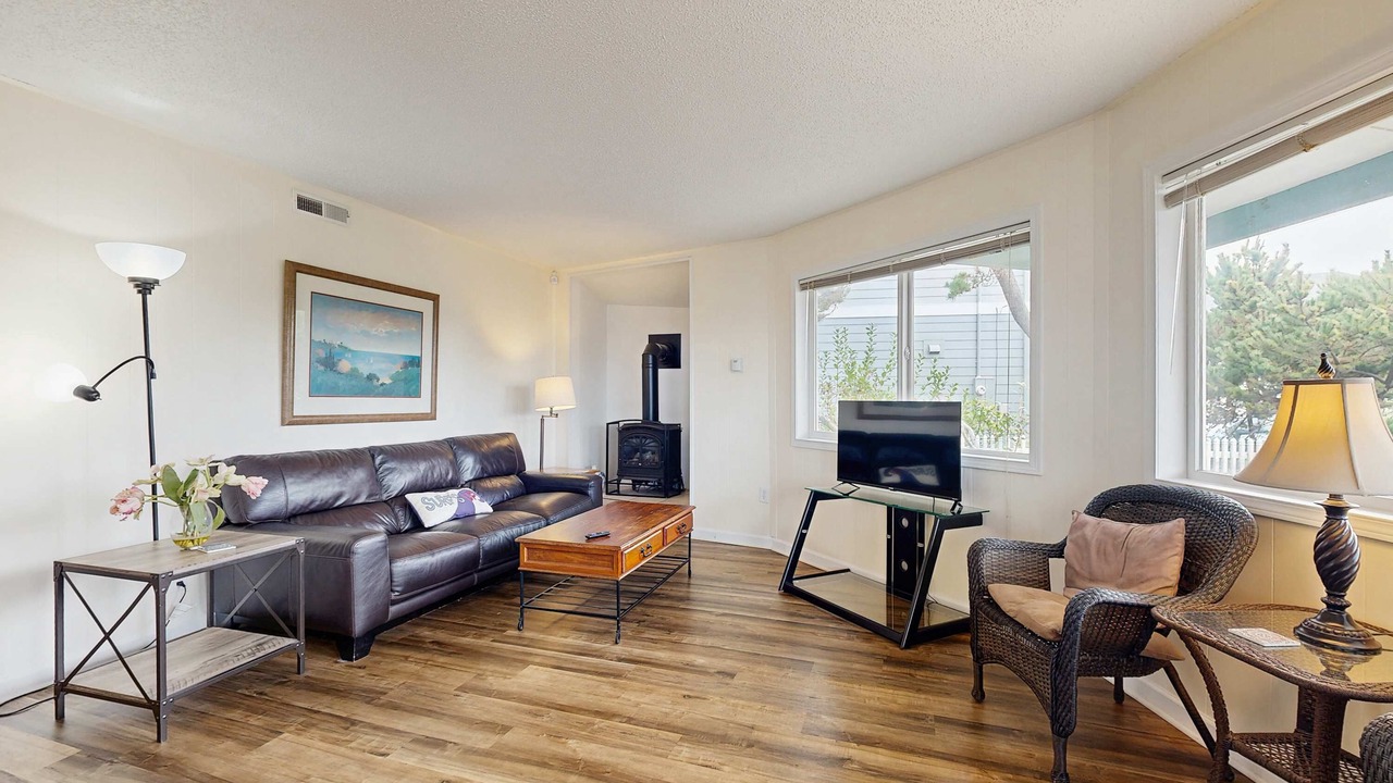 Photo of Livingroom in Gleneden Beach