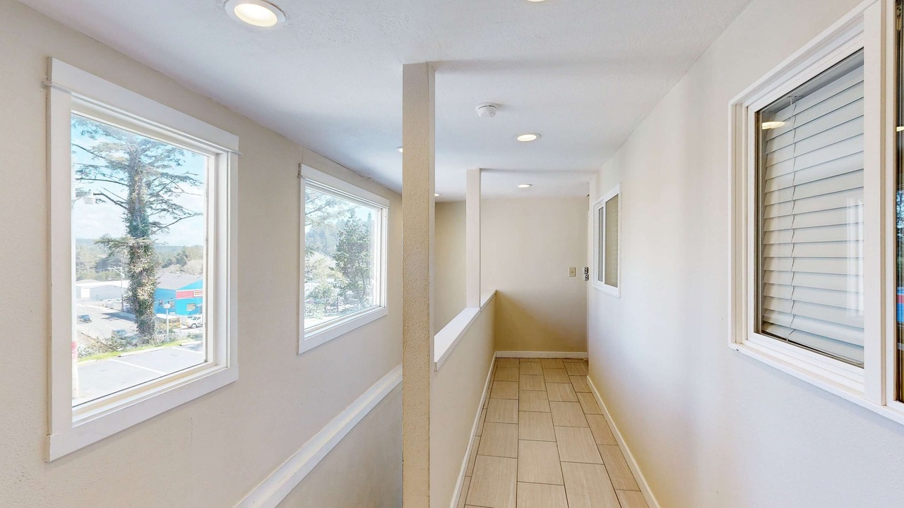 Photo of Others in Lincoln City