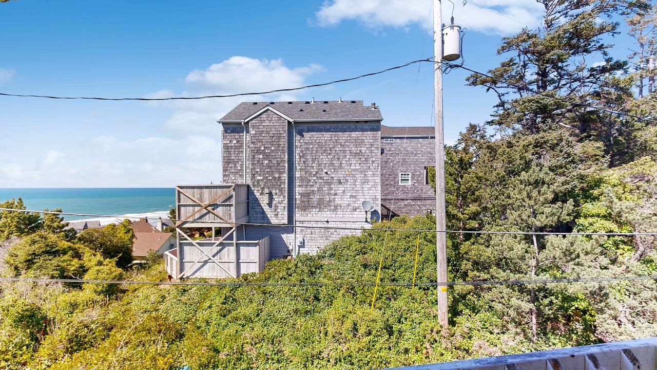 Photo of Patio Balcony in Lincoln City