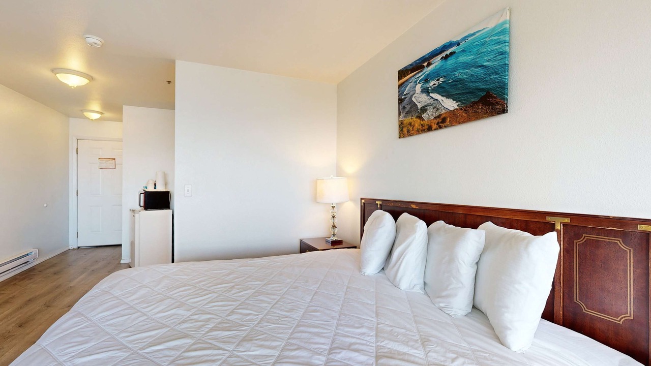 Photo of Bedroom in Lincoln City