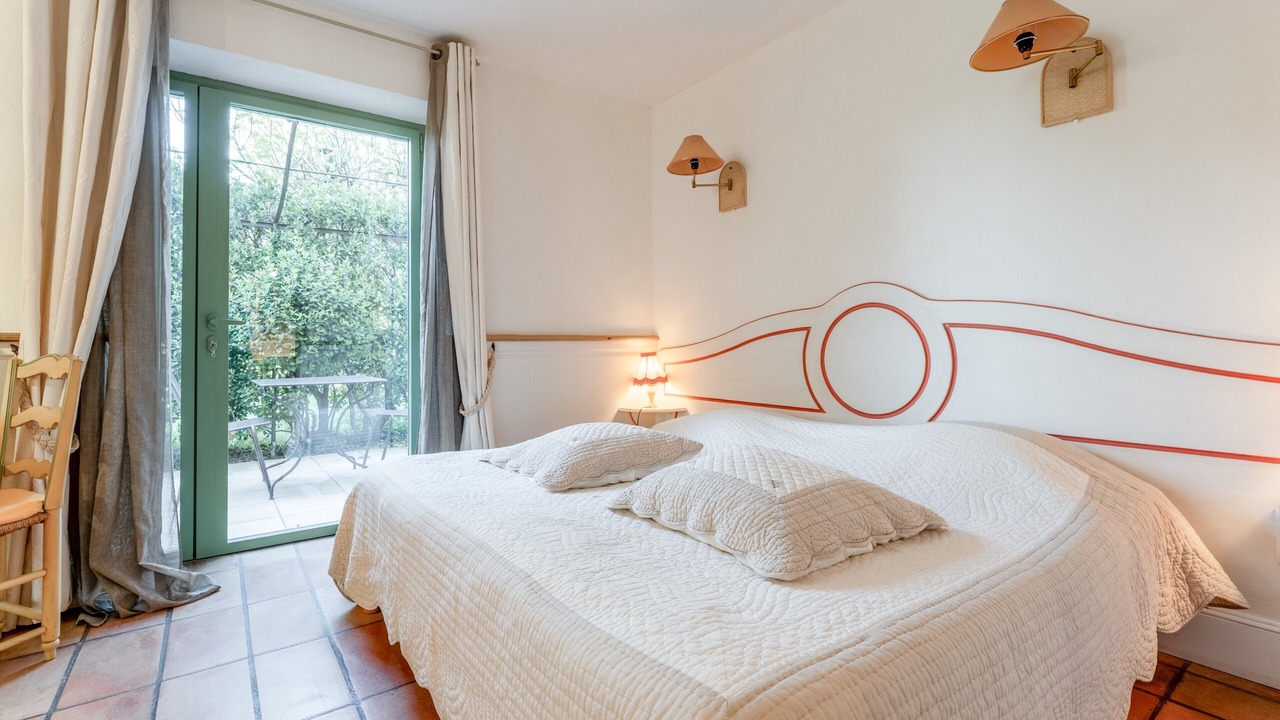 Photo of Bedroom in Violes