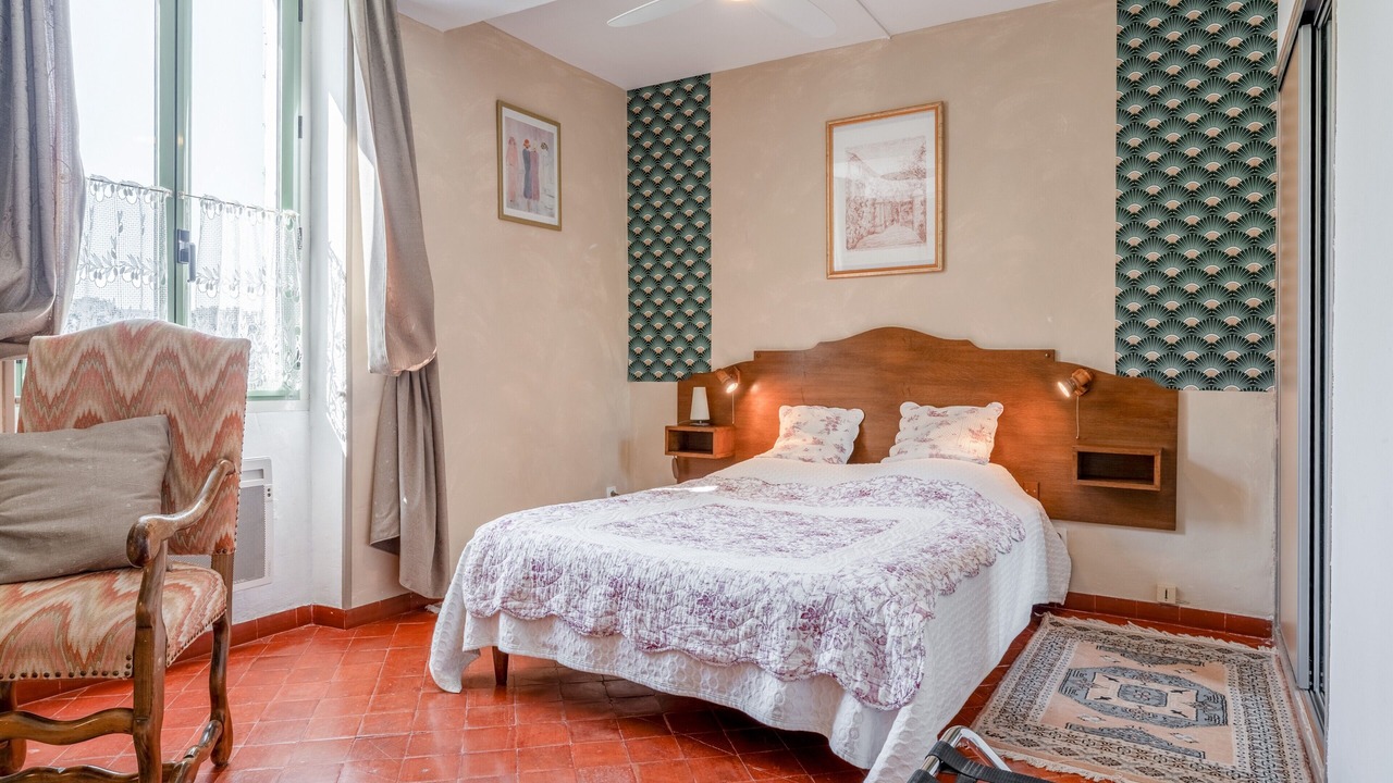 Photo of Bedroom in Violes