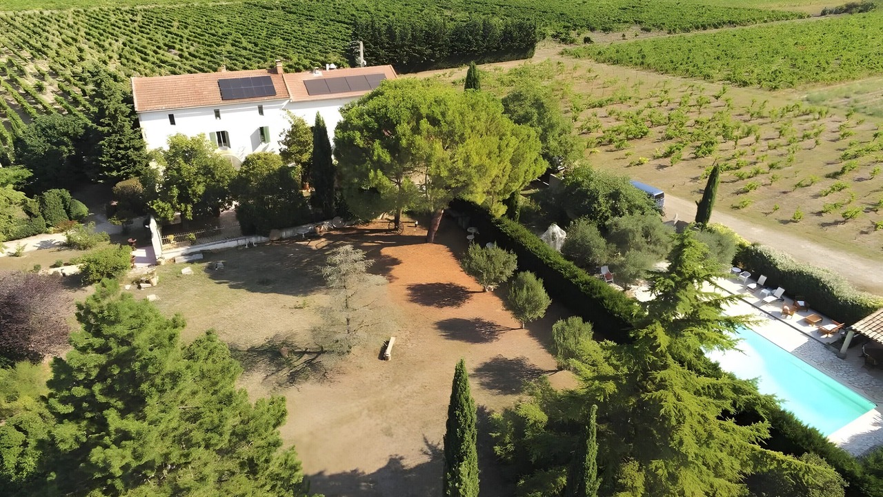 Photo of Outdoor in Violes