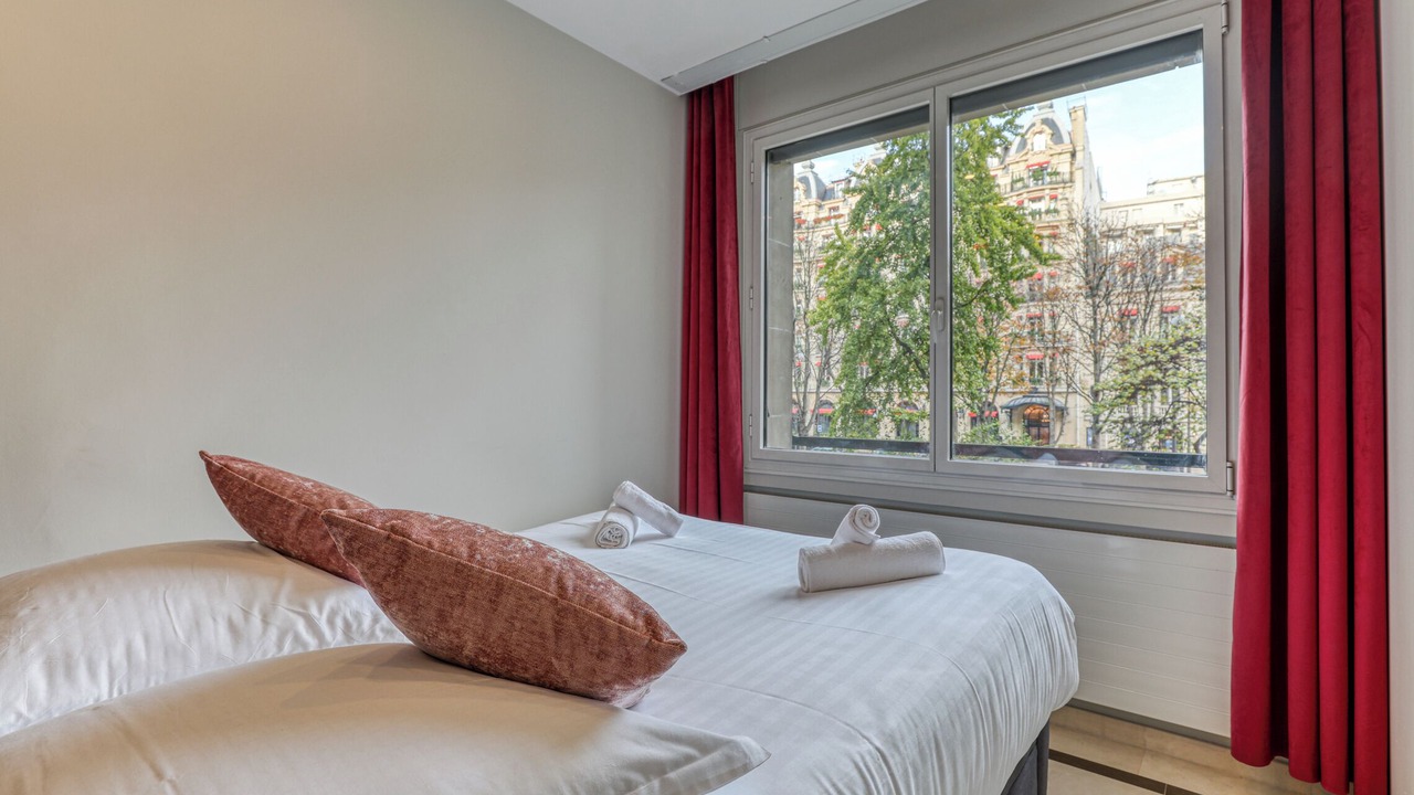 Photo of Bedroom in Champs-Elysees
