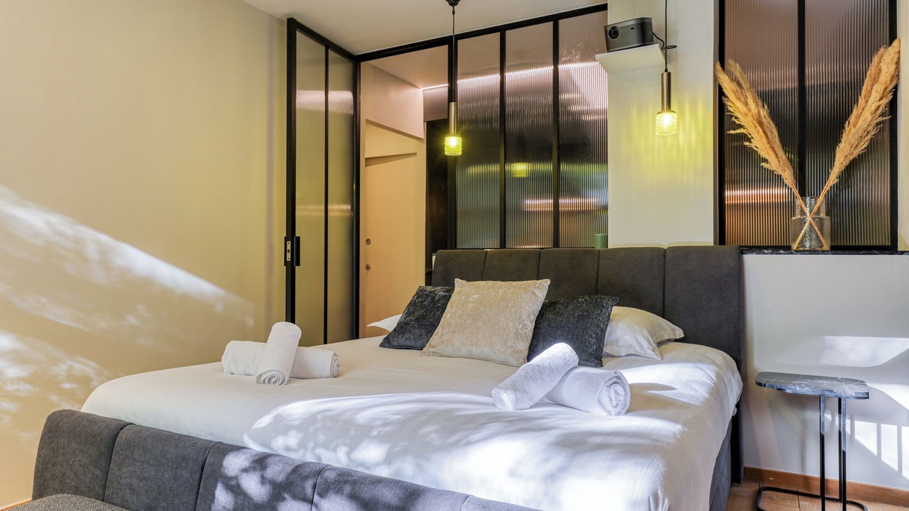 Photo of Bedroom in Champs-Elysees