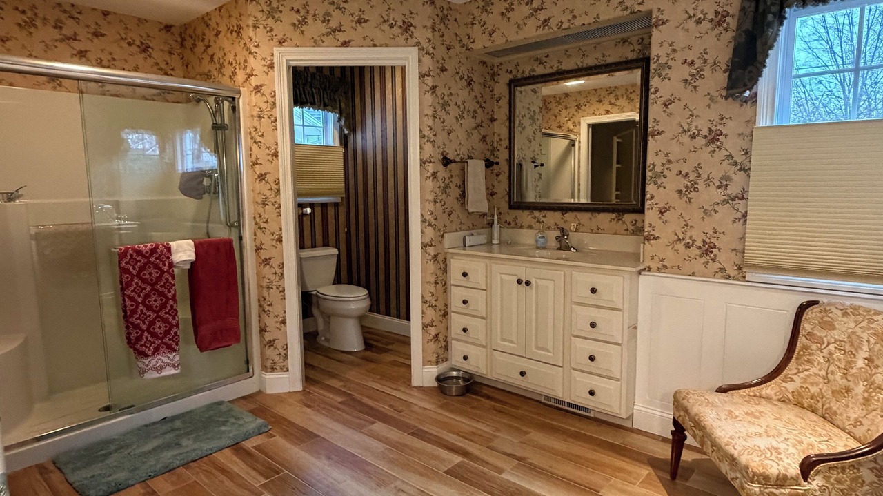 Photo of Bathroom in Lake Tansi