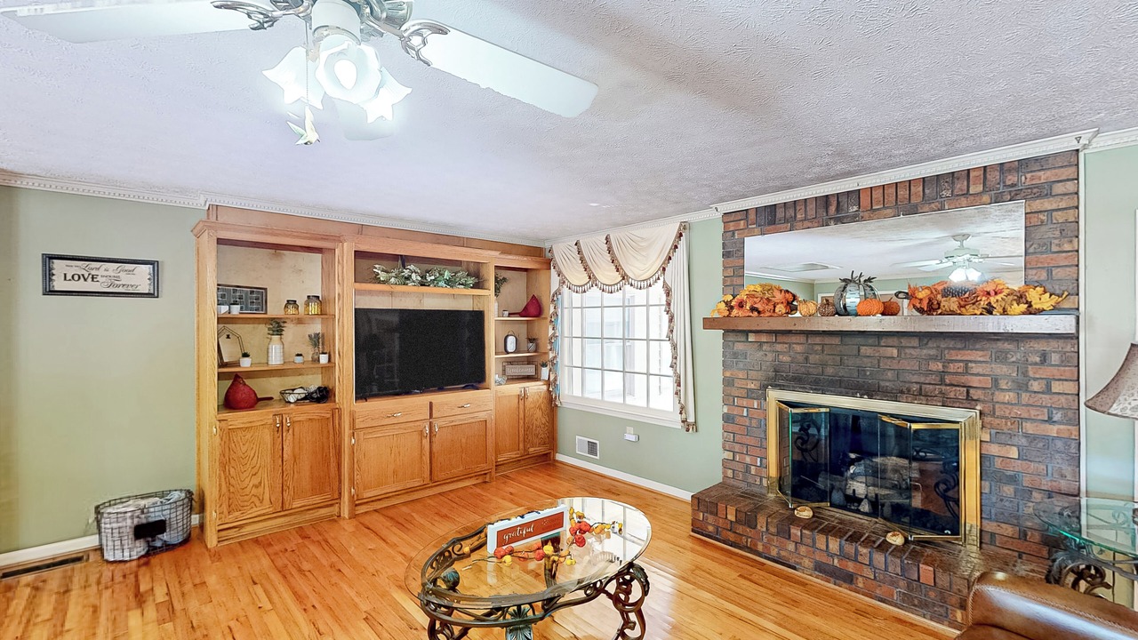 Photo of Others in Orchard Hill