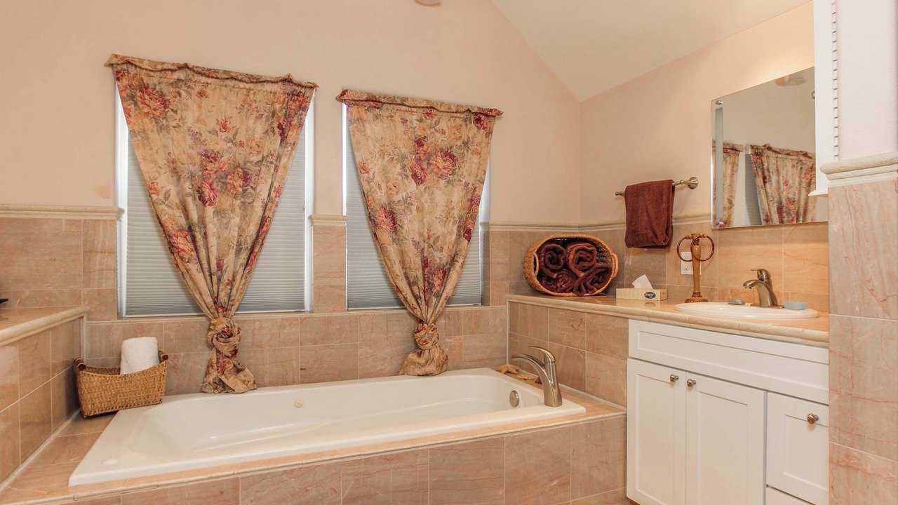 Photo of Bathroom in Roads End