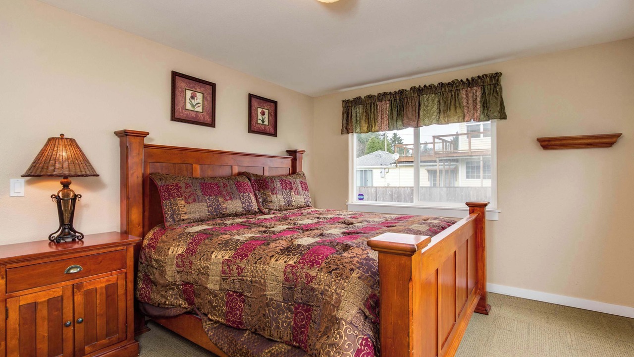 Photo of Bedroom in Roads End