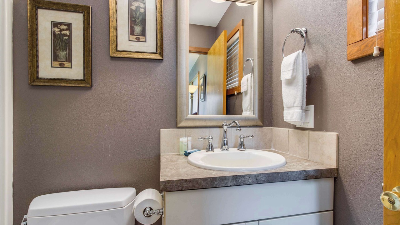 Photo of Bathroom in Roads End