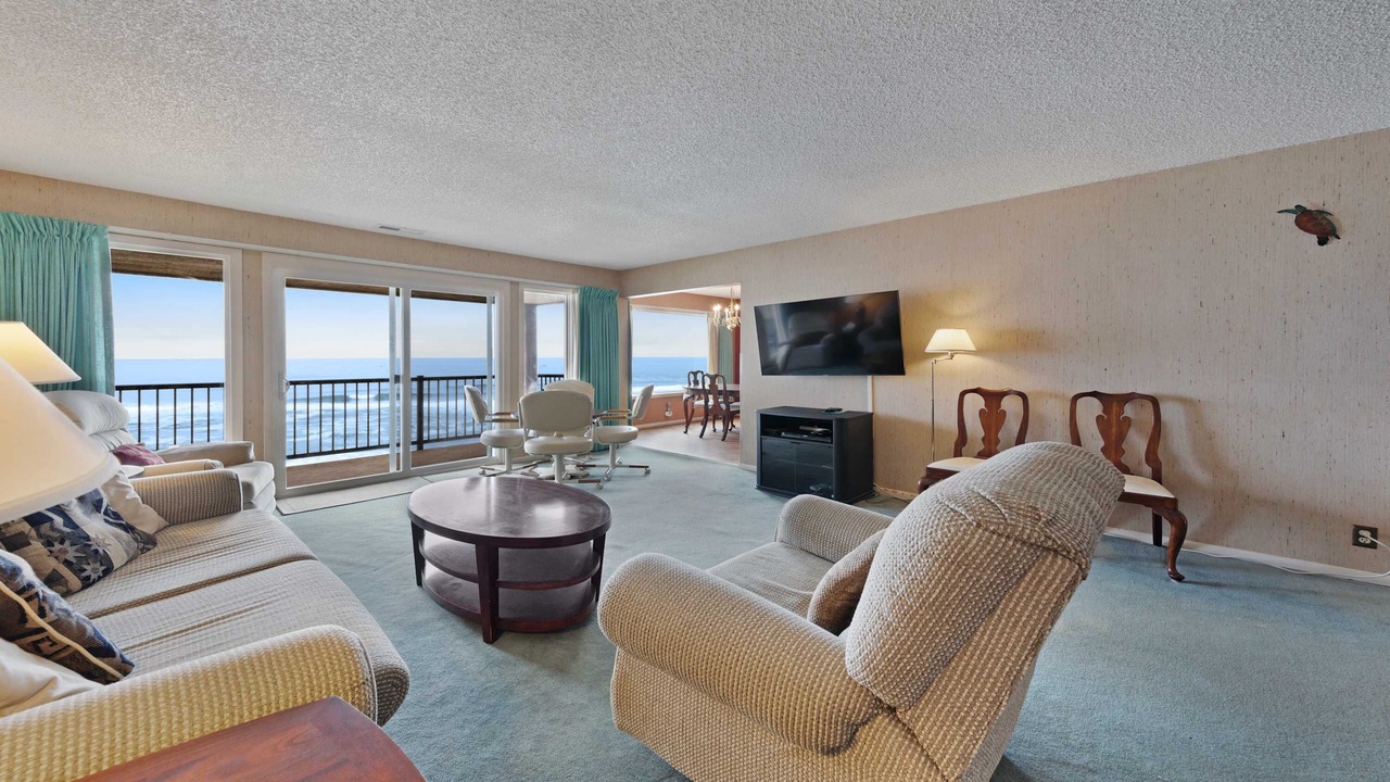 Photo of Livingroom in Gleneden Beach