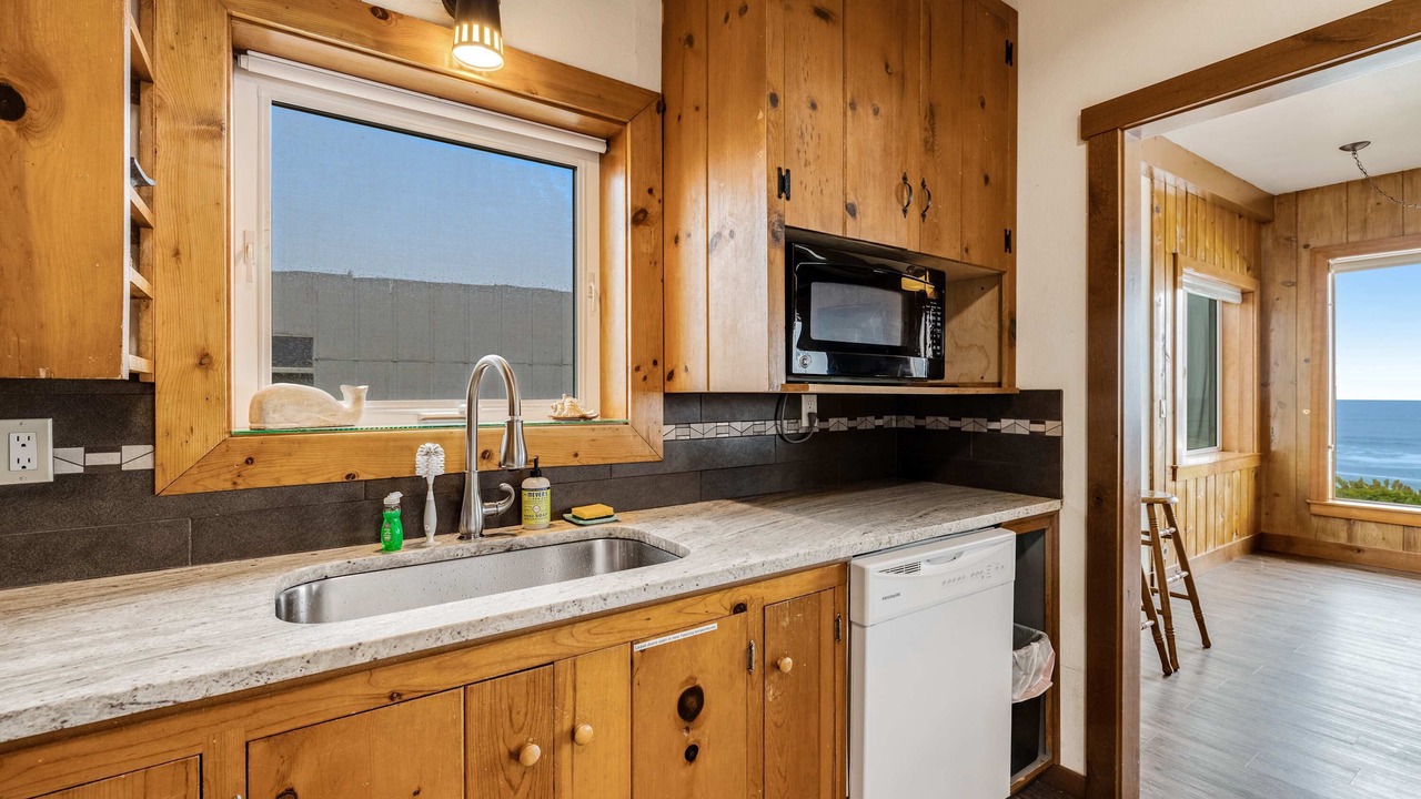 Photo of Kitchen in Gleneden Beach