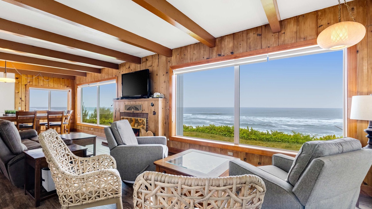 Photo of Livingroom in Gleneden Beach