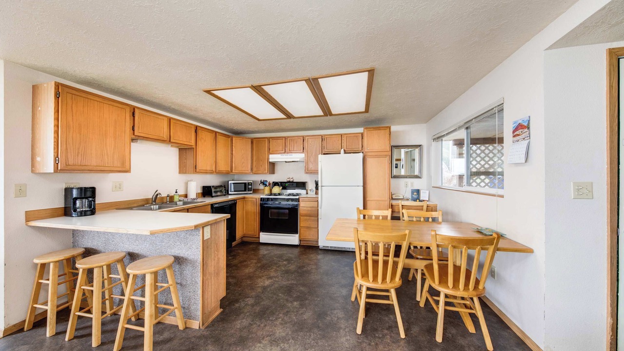 Photo of Kitchen in Gleneden Beach