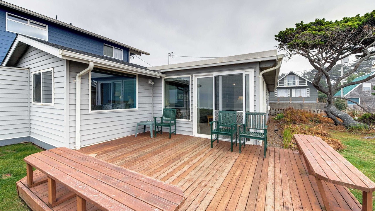 Photo of Patio Balcony in Gleneden Beach