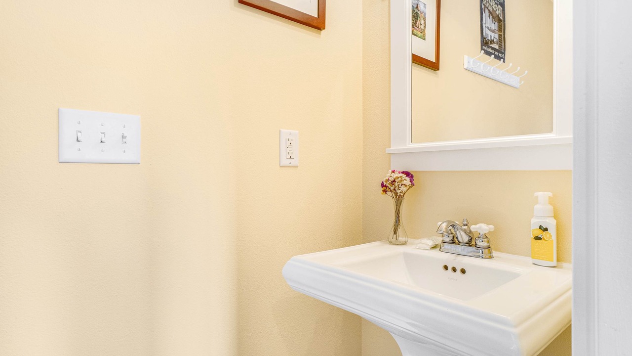 Photo of Bathroom in Nelscott