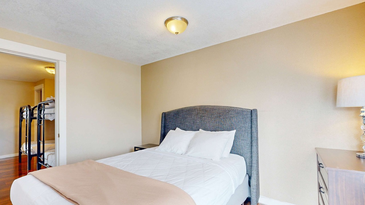 Photo of Bedroom in Lincoln City