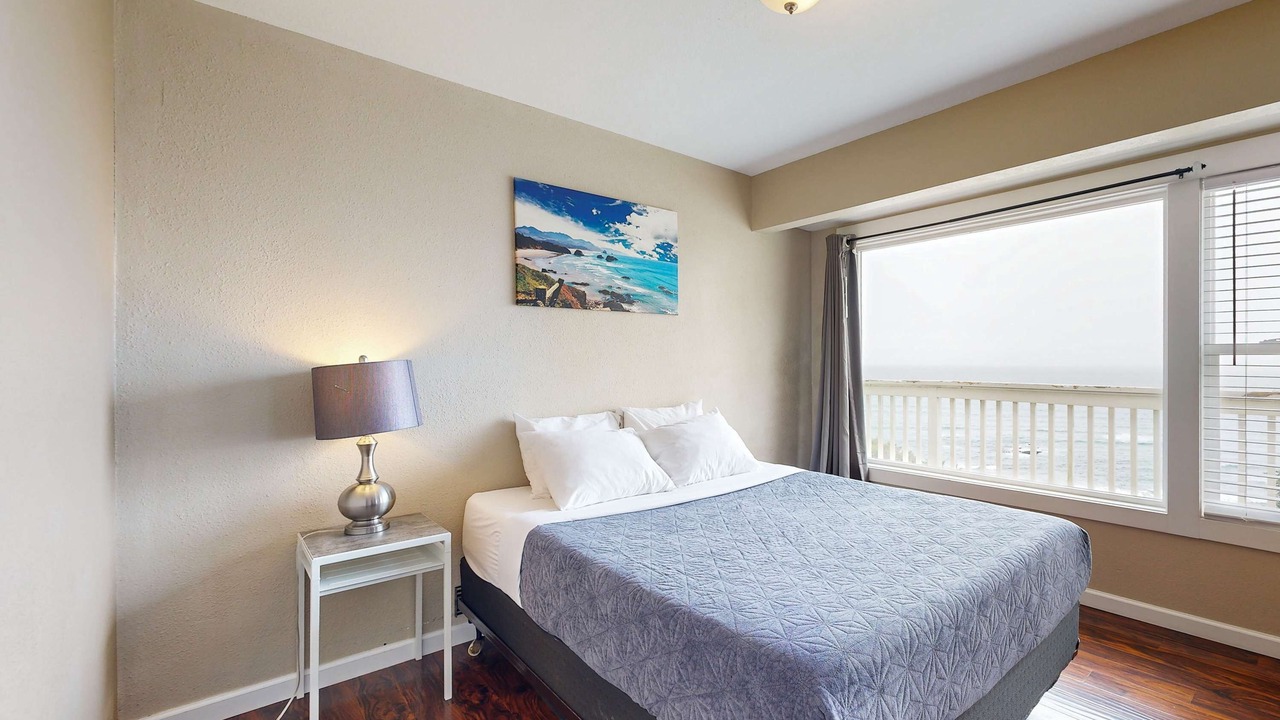 Photo of Bedroom in Lincoln City