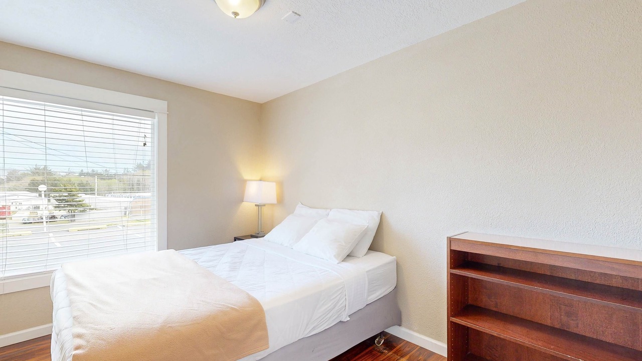 Photo of Bedroom in Lincoln City