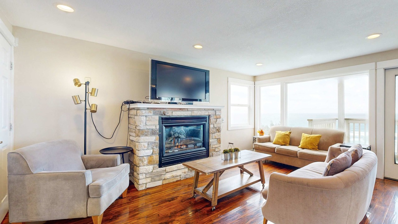 Photo of Livingroom in Lincoln City