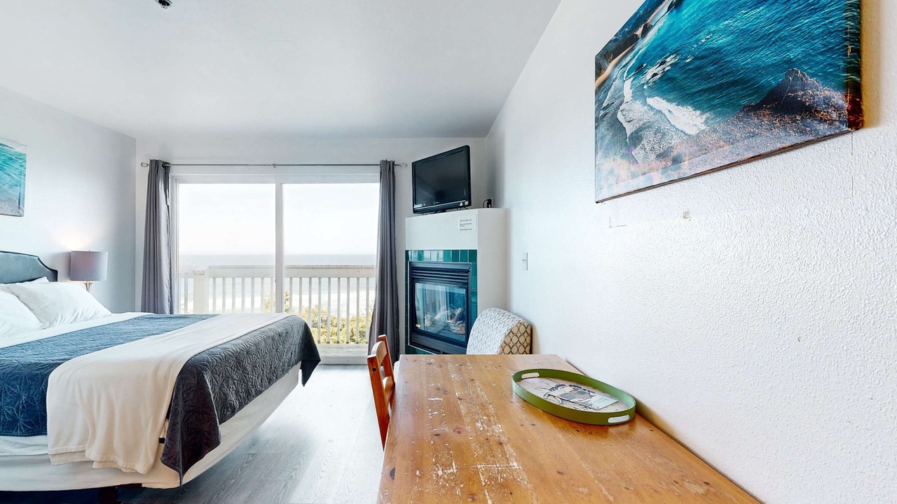 Photo of Bedroom in Lincoln City