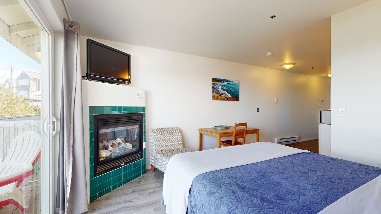 Photo of Bedroom in Lincoln City